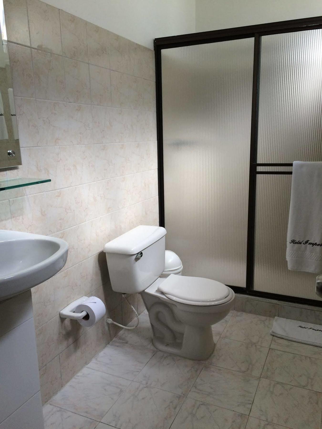 Imperio La 16 Hotell Pereira Exteriör bild