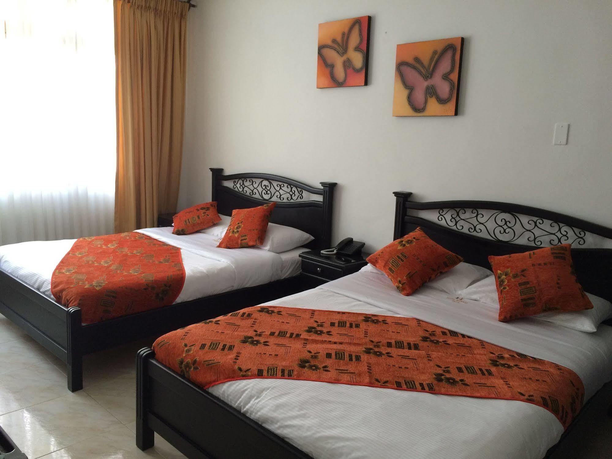 Imperio La 16 Hotell Pereira Exteriör bild